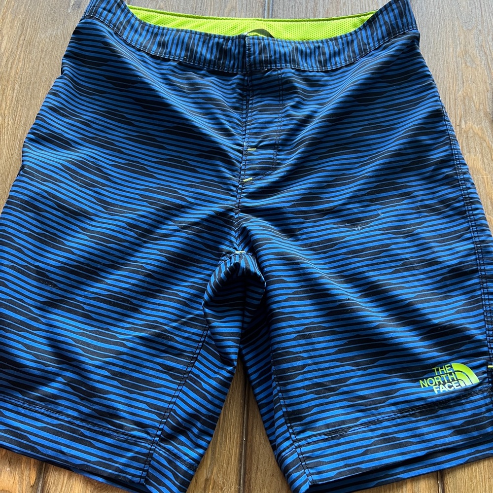 NWOT North Face Boys Water Shorts